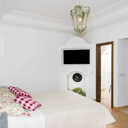Apartment Casa Vacanze Con Piscina *