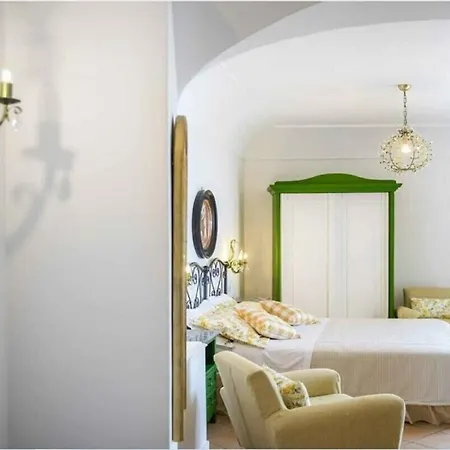 Apartment Casa Vacanze Con Piscina Positano